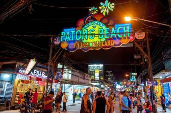 Landmark Patong Hotel Bagian luar foto